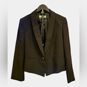 Tahari Black Blazer Pre Owned Size 16